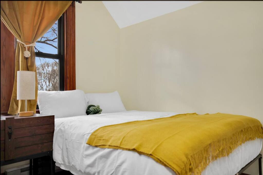 Apartamento Golden Gem In Heart Of East Rock Quiet 3Br Near Dt And Yale New Haven Exterior foto