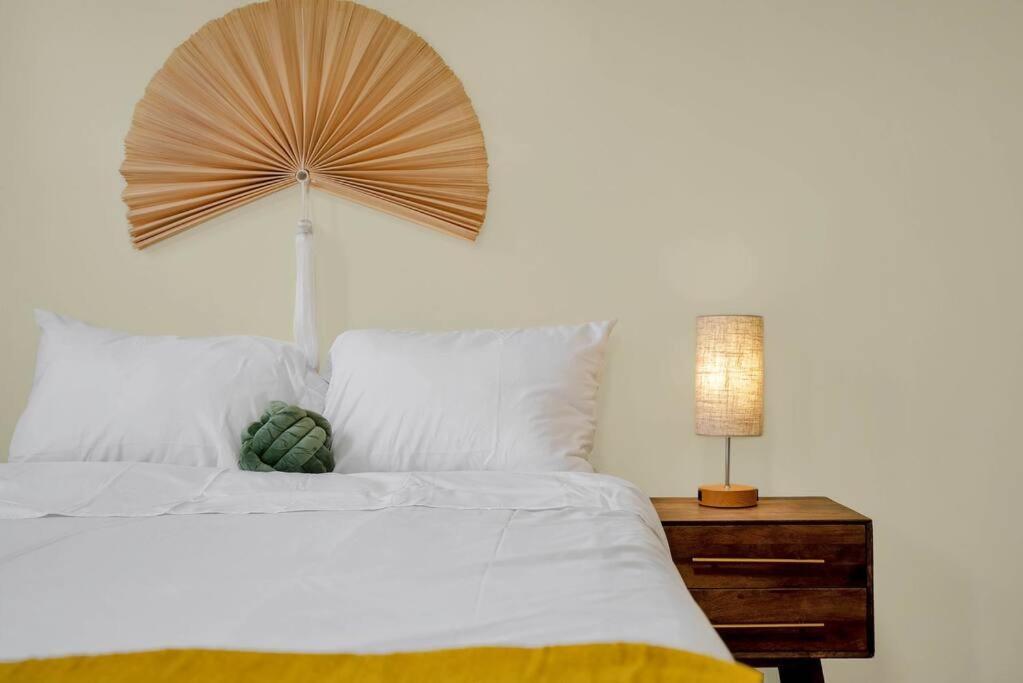 Apartamento Golden Gem In Heart Of East Rock Quiet 3Br Near Dt And Yale New Haven Exterior foto